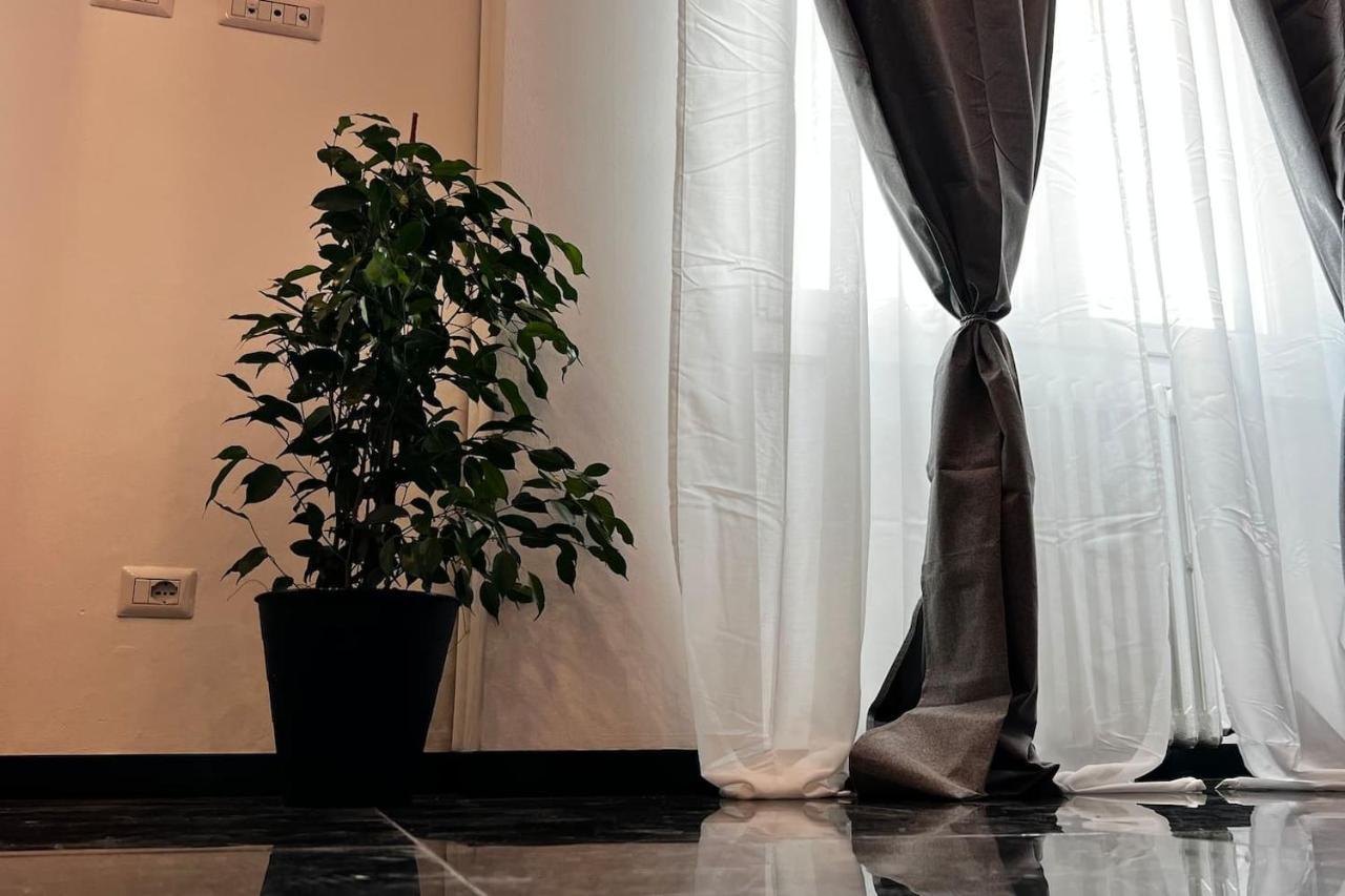 Prestigioso Trilocale Sui Navigli Con A/C & Wi-Fi Apartment Milan Bagian luar foto
